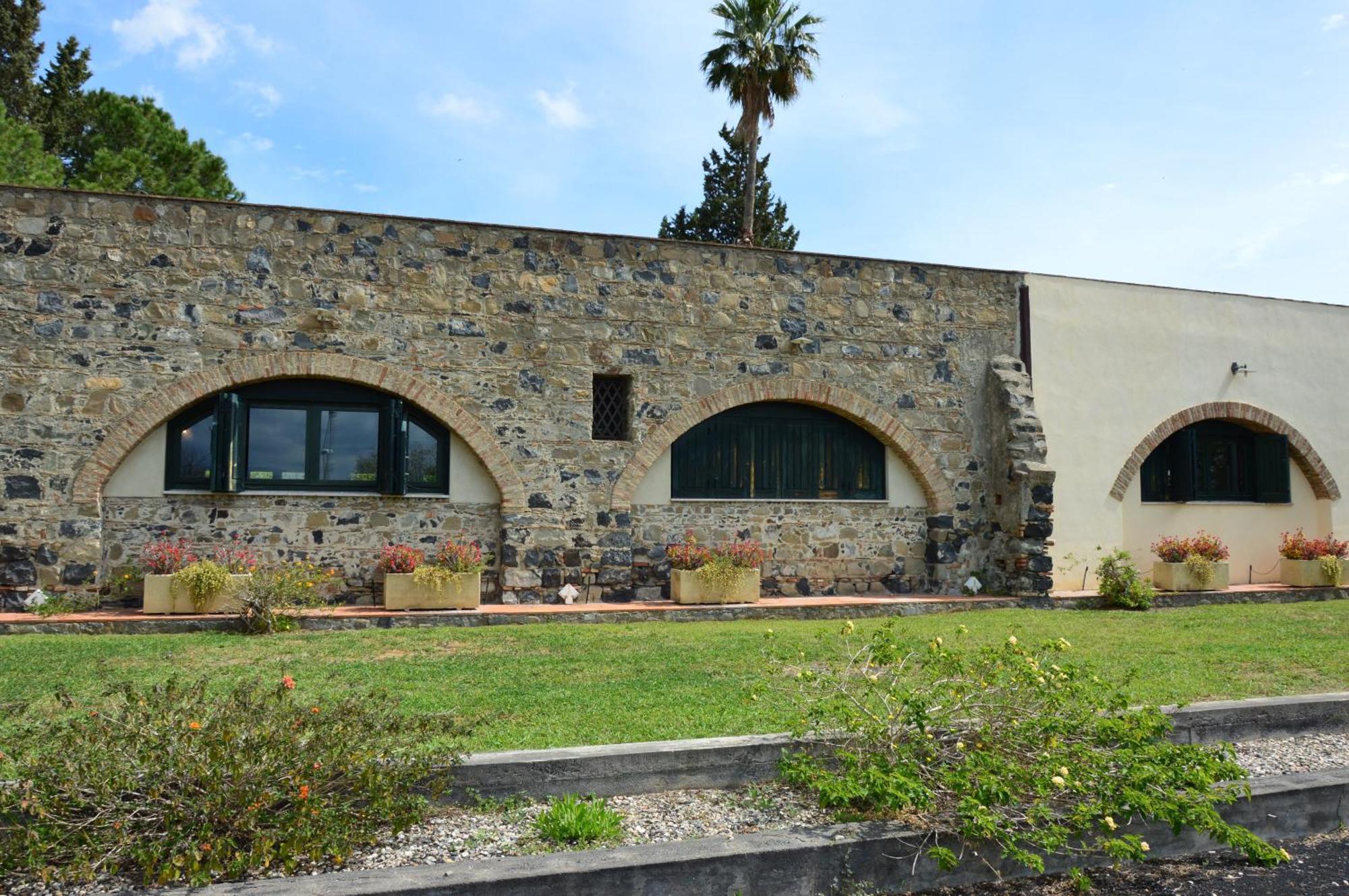 Antico Borgo Etneo Country Hotel Calatabiano Εξωτερικό φωτογραφία